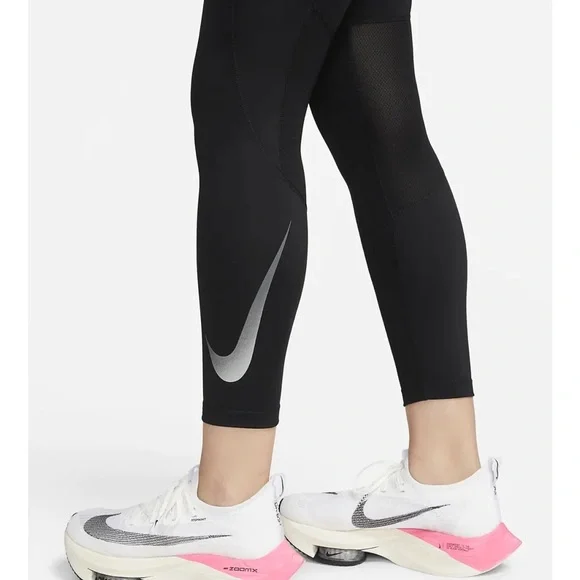 Nike Dri-FIT Black Leggings - Picture 6 of 15